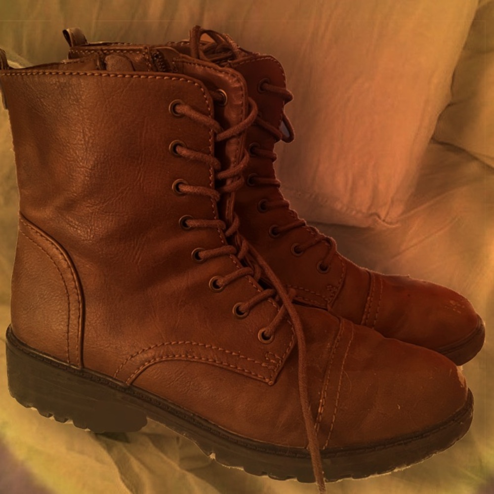WOMENS BOOTS SIZE 9 // Brown Stylish Boots
